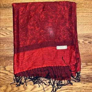 Black and red pashmina scarf